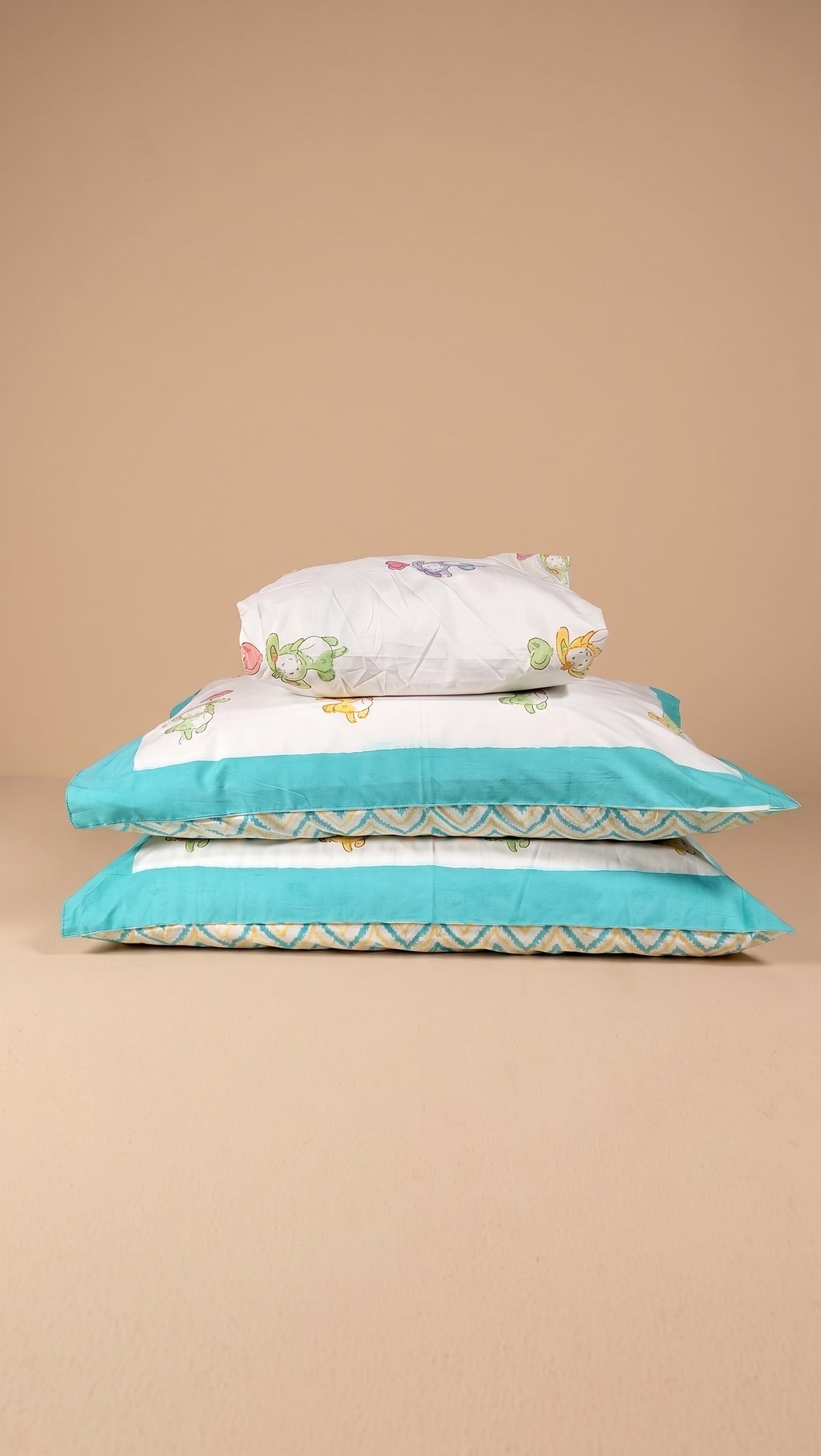 Bunny heart balloon bedsheet